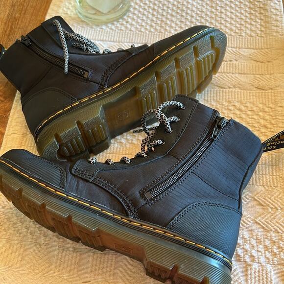 Doc marten “combs cap J” nylon boot youth size 4 - Picture 3 of 7